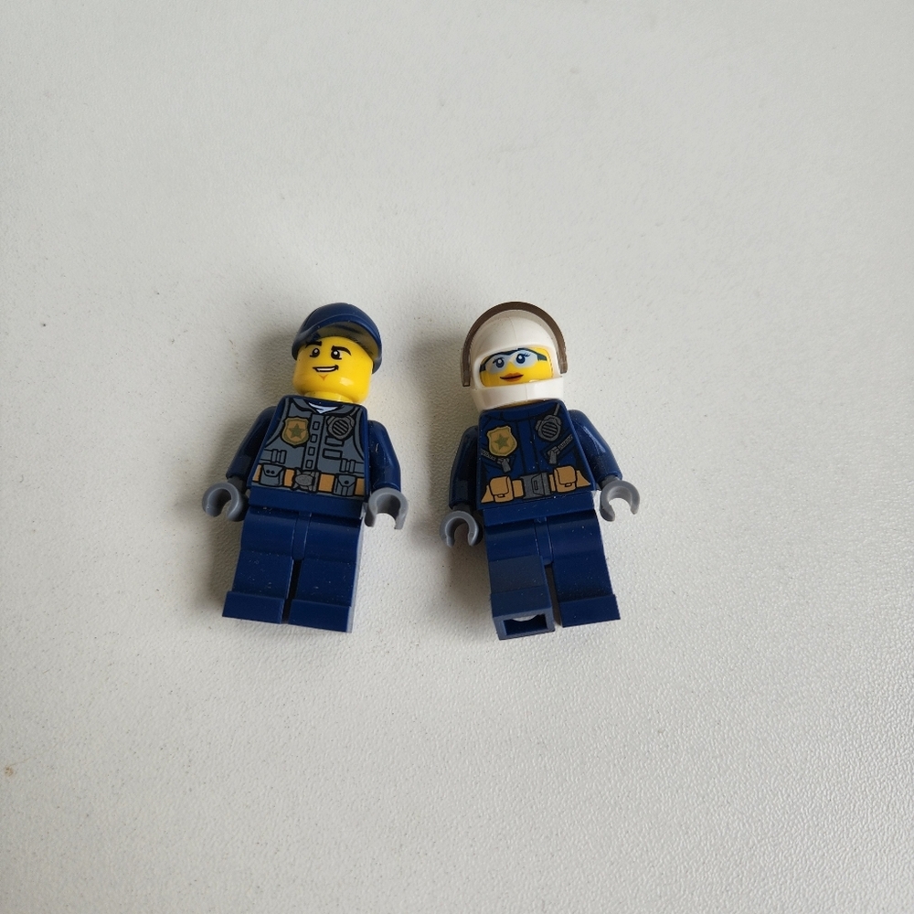 LEGO CITY: Bulldozer Break-in set 60140 Retired Everything In Pic Included AS IS - Picture 2 of 16